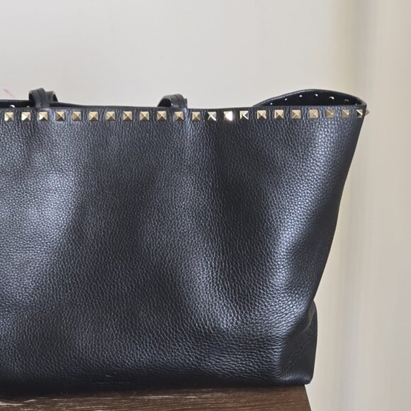 Valentino Rockstud Tote, Gorgeous BLK  Leather Large; More than 45%-off retail - Picture 3 of 16